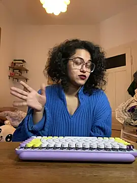 Curvydesifromgermany online show from January 27, 2025, 4:01 pm