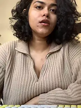 Curvydesifromgermany online show from March 8, 2025, 3:24 pm