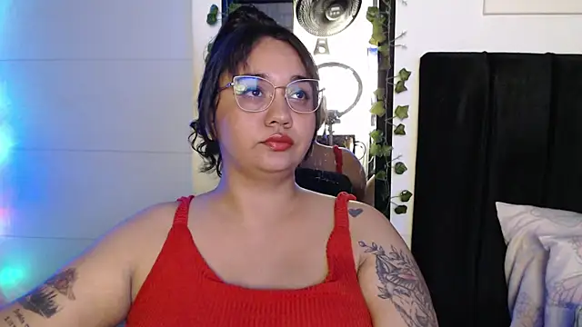 Snapshot of Alezapark chatting on June 26, 2026, 3:22 am Alezapark online show from June 26, 2026, 3:22 am