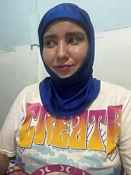 Snapshot of hannahayat chatting on July 2, 2026, 3:23 am hannahayat online show from July 2, 2026, 3:23 am