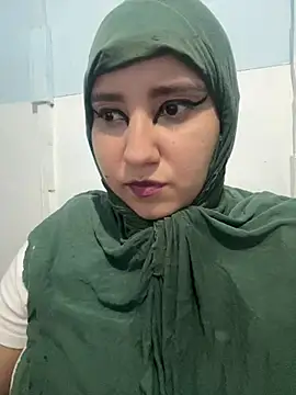 Snapshot of hannahayat chatting on July 17, 2026, 6:46 pm hannahayat online show from July 17, 2026, 6:46 pm