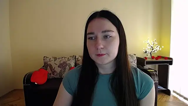 Snapshot of Pretty_shy chatting on May 26, 2026, 8:43 am Pretty shy online show from May 26, 2026, 8:43 am