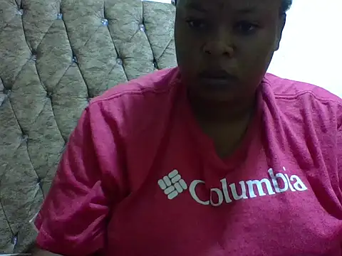 zoey10 online show from April 14, 2026, 2:39 am