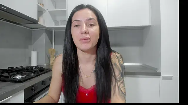 Emmapmg online show from February 17, 2026, 11:00 pm