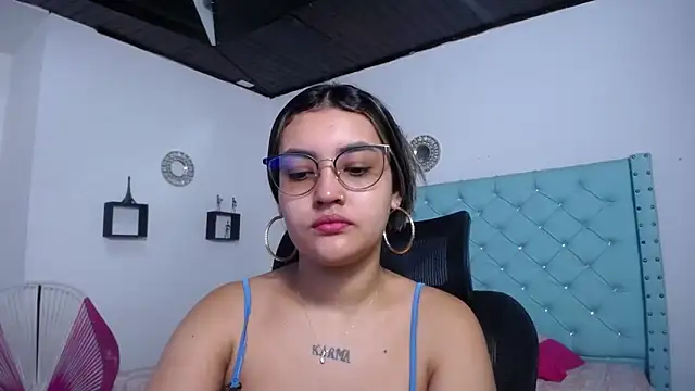 antonella sweetlittle online show from April 18, 2026, 12:20 pm