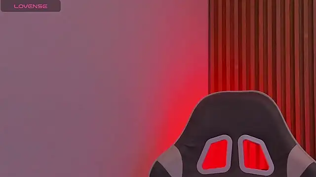 Violettbloss online show from September 17, 2025, 3:08 am