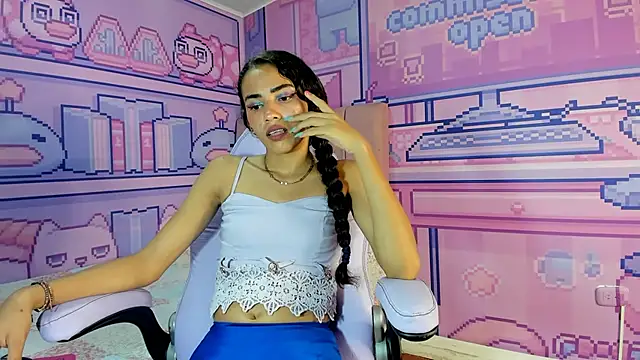 Evelin shy online show from November 17, 2025, 4:51 am