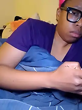 Snapshot of madamsensuale chatting on March 22, 2025, 3:30 am madamsensuale online show from March 22, 2025, 3:30 am