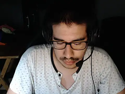 Snapshot of thealfawolf01 chatting on December 20, 2024, 1:47 am thealfawolf01 online show from December 20, 2024, 1:47 am