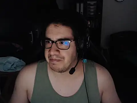 Snapshot of thealfawolf01 chatting on March 16, 2025, 10:20 pm thealfawolf01 online show from March 16, 2025, 10:20 pm