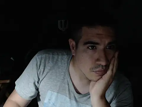 Snapshot of thealfawolf01 chatting on November 21, 2025, 2:32 am thealfawolf01 online show from November 21, 2025, 2:32 am