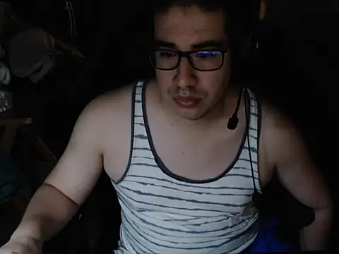 Snapshot of thealfawolf01 chatting on June 7, 2026, 4:49 am thealfawolf01 online show from June 7, 2026, 4:49 am