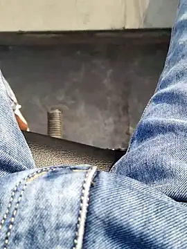 cumshotboy01 online show from December 29, 2024, 10:12 am