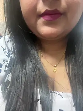 smile pretty online show from February 28, 2025, 4:54 am