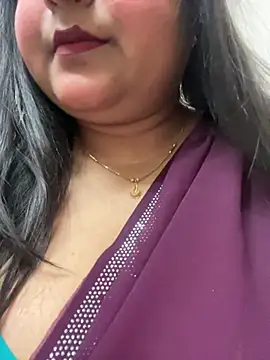 smile pretty online show from March 19, 2025, 7:17 pm