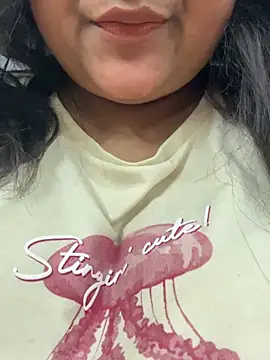 smile pretty online show from February 6, 2026, 3:26 pm