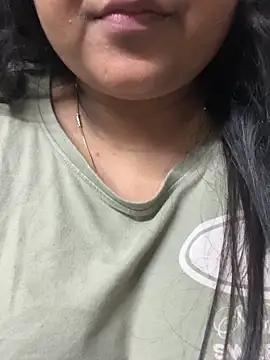 smile pretty online show from April 7, 2026, 5:24 pm