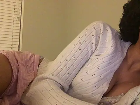 loveofbea online show from January 4, 2025, 11:43 am