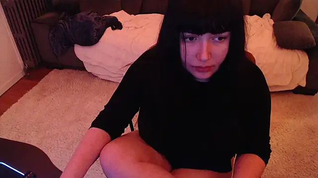 Lynylou online show from March 21, 2025, 6:38 am