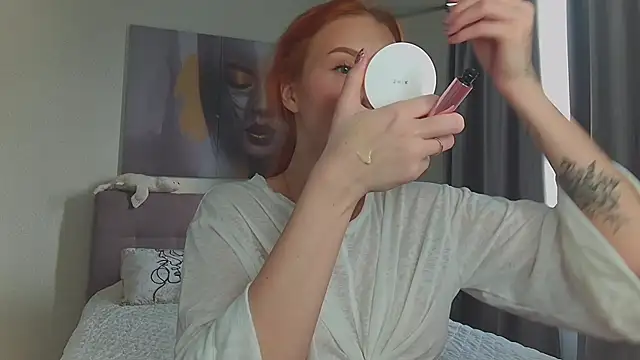 JudyWalkerr online show from September 17, 2025, 4:14 am