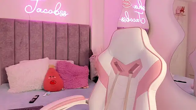 jacobss gh online show from November 3, 2025, 9:05 pm