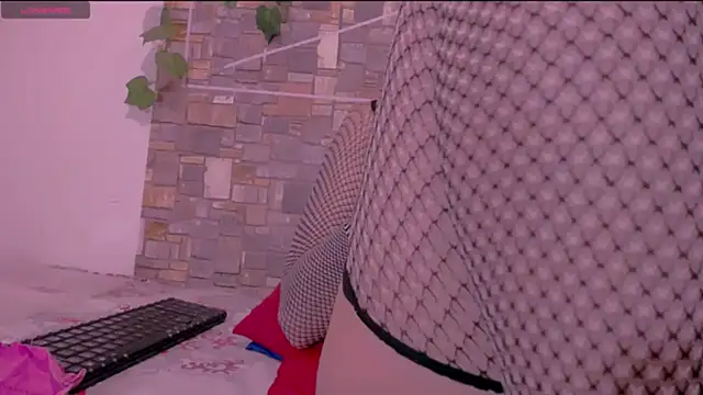 CrazyRousex online show from January 6, 2026, 2:21 pm