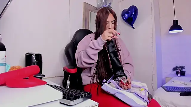 angel hardy dl online show from February 4, 2025, 12:11 pm