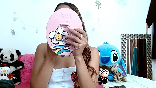 Snapshot of kendallsweet7 chatting on February 7, 2025, 8:20 pm kendallsweet7 online show from February 7, 2025, 8:20 pm