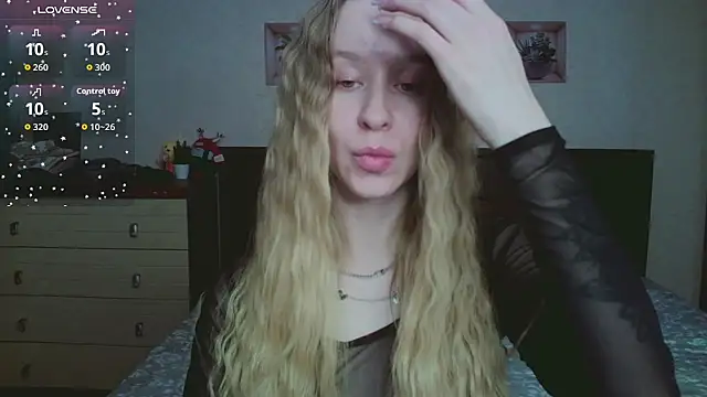 Snapshot of Lily__Devil chatting on February 10, 2026, 12:53 pm Lily Devil online show from February 10, 2026, 12:53 pm