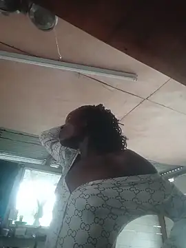 Snapshot of self-sufficientplay chatting on November 14, 2025, 5:11 pm self-sufficientplay online show from November 14, 2025, 5:11 pm