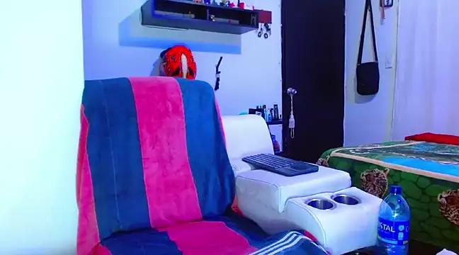 Snapshot of Michaell_Myerss_ chatting on February 28, 2025, 9:33 pm Michaell Myerss  online show from February 28, 2025, 9:33 pm