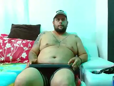 Snapshot of Michaell_Myerss_ chatting on March 19, 2025, 12:59 am Michaell Myerss  online show from March 19, 2025, 12:59 am