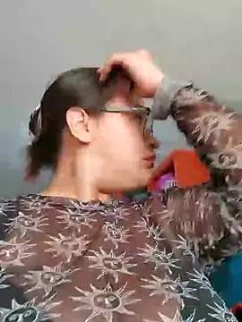 Angiee2001 online show from March 21, 2025, 11:45 pm