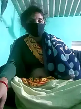 Snapshot of Hotsarina chatting on January 24, 2025, 12:09 am Hotsarina online show from January 24, 2025, 12:09 am