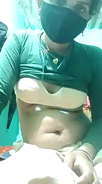 Snapshot of Hotsarina chatting on March 4, 2025, 3:26 pm Hotsarina online show from March 4, 2025, 3:26 pm