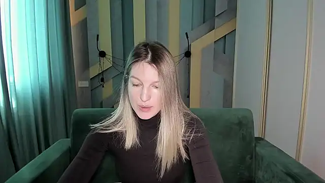 Snapshot of EmilyWalkeri chatting on April 28, 2026, 6:40 am EmilyWalkeri online show from April 28, 2026, 6:40 am