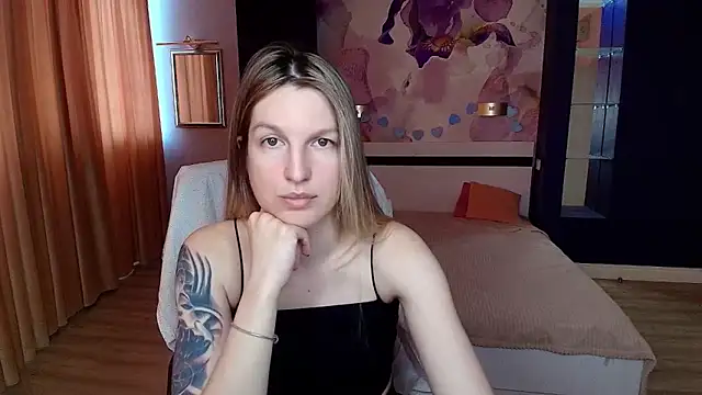 Snapshot of EmilyWalkeri chatting on May 31, 2026, 6:21 am EmilyWalkeri online show from May 31, 2026, 6:21 am