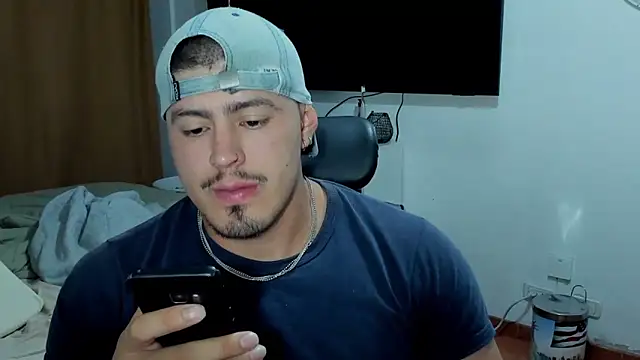 Snapshot of Baltazar_Dupont chatting on April 2, 2026, 2:42 am Baltazar Dupont online show from April 2, 2026, 2:42 am