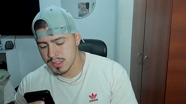 Snapshot of Baltazar_Dupont chatting on April 16, 2026, 10:27 am Baltazar Dupont online show from April 16, 2026, 10:27 am