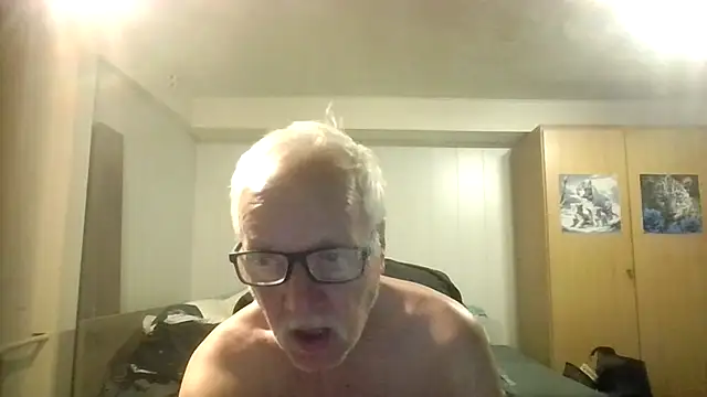 Snapshot of Sammy1660 chatting on September 20, 2025, 4:35 am Sammy1660 online show from September 20, 2025, 4:35 am