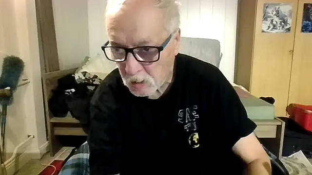 Snapshot of Sammy1660 chatting on November 3, 2025, 12:35 am Sammy1660 online show from November 3, 2025, 12:35 am