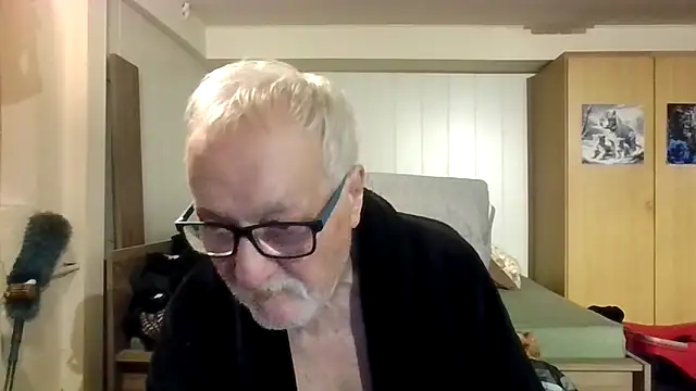 Snapshot of Sammy1660 chatting on November 3, 2025, 5:14 pm Sammy1660 online show from November 3, 2025, 5:14 pm