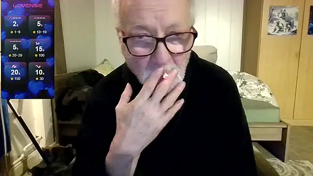 Snapshot of Sammy1660 chatting on December 13, 2025, 11:43 pm Sammy1660 online show from December 13, 2025, 11:43 pm