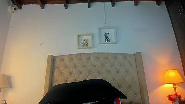 Snapshot of allisson_m chatting on February 26, 2026, 12:04 pm allisson m online show from February 26, 2026, 12:04 pm