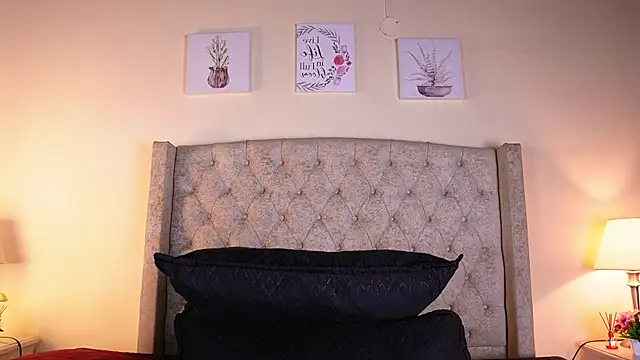 Snapshot of allisson_m chatting on May 23, 2026, 12:09 pm allisson m online show from May 23, 2026, 12:09 pm