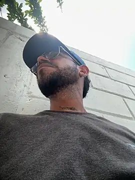 rich0431 online show from October 8, 2025, 5:10 pm