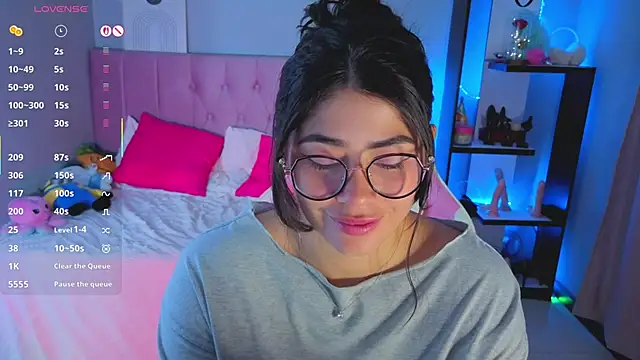 LoaLuxury online show from November 9, 2025, 5:33 pm