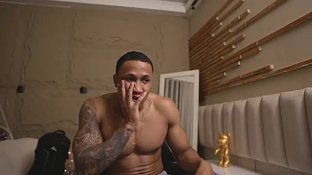 Snapshot of Logan_Varela chatting on March 12, 2026, 1:50 pm Logan Varela online show from March 12, 2026, 1:50 pm