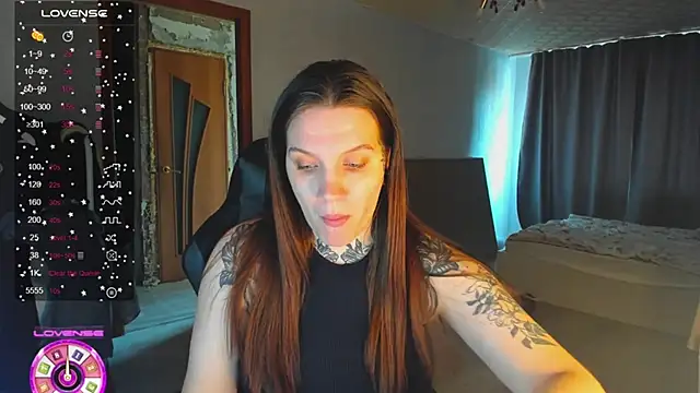 Snapshot of AizaRose chatting on February 4, 2026, 5:57 am AizaRose online show from February 4, 2026, 5:57 am