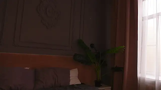 Liv Fay online show from April 25, 2026, 2:14 pm